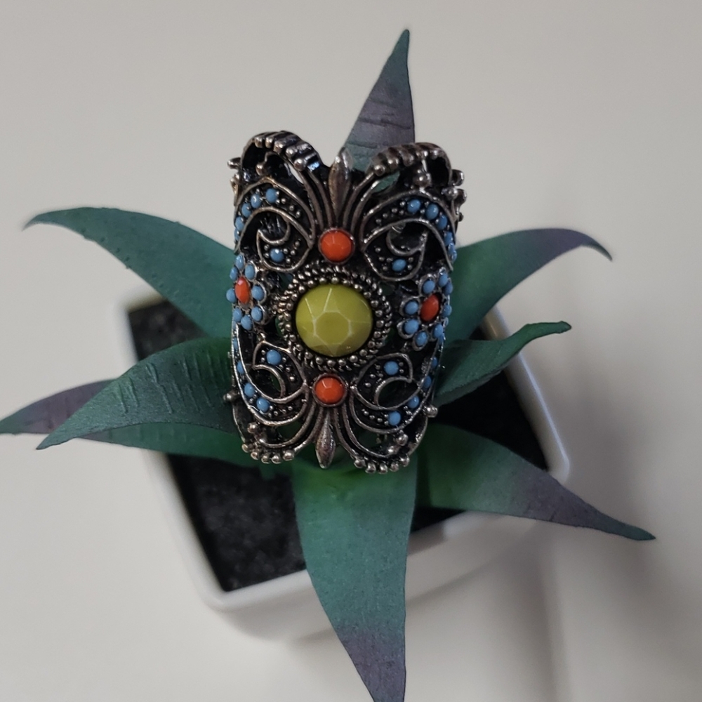 Vintage inspired ring size 7